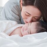 ミネラルウォーターは何歳から？赤ちゃんに適した水の選び方