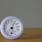 赤ちゃんに飲ませるお水の適切な温度とは？