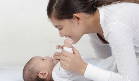 赤ちゃんがお茶を飲んでいいのは