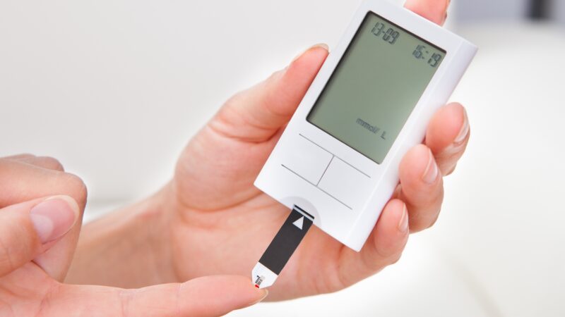 血糖値の抑制に水分補給は効果的?