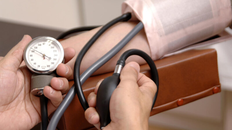 低血圧に適した水分補給の方法は?