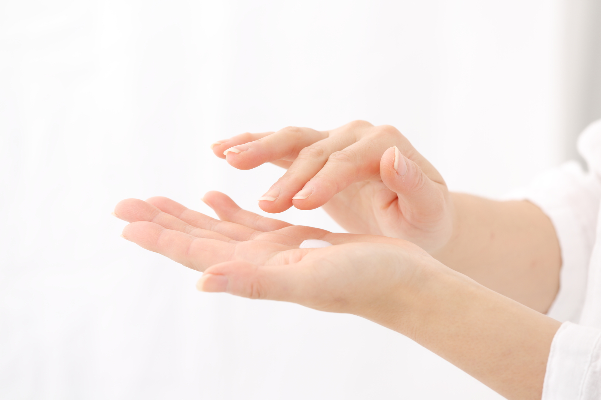 水素水でパッティングすると美肌になる 公式 アルピナウォーター