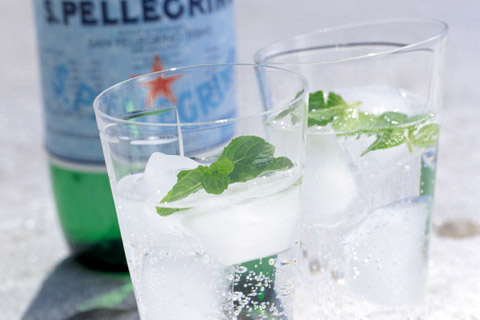 【保存版】炭酸水でも水分補給になりますか?