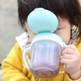 【保存版】赤ちゃんの外出時の水分補給、持ち歩きの注意点は？
