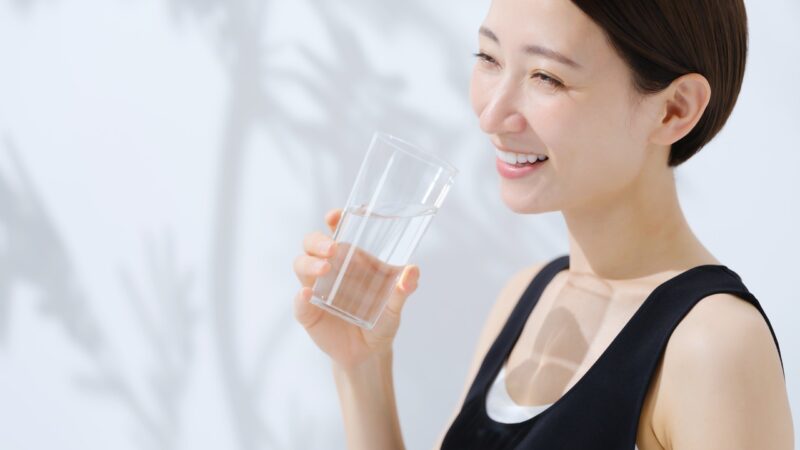 1日に必要な水分補給量の目安とは？