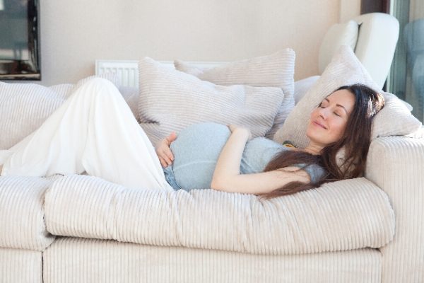 分娩時の効果的な水分補給方法とは?