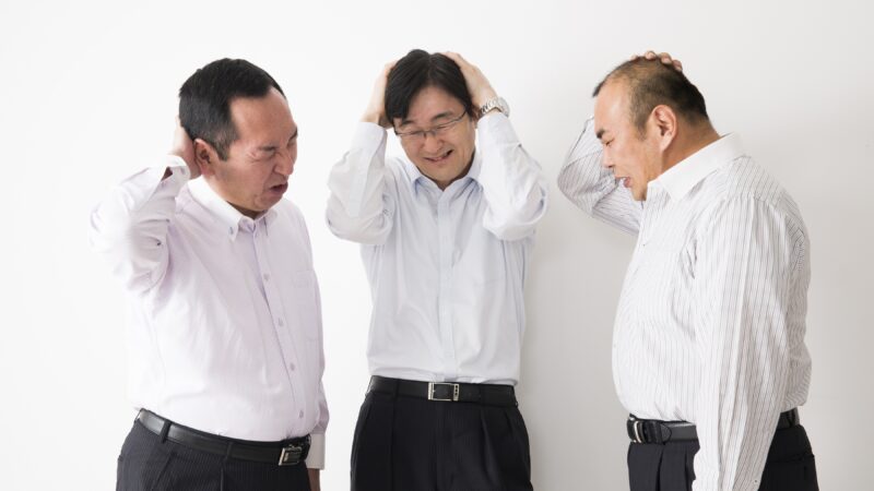 痛風の症状を予防するには水分補給が大切？