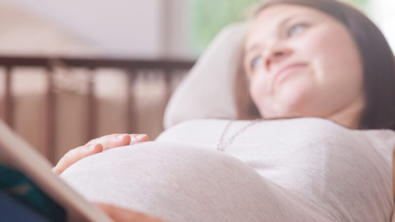 妊娠中の胸やけとお水には関係があるの?