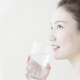 【保存版】塩分取りすぎた時は飲み物を飲むとデトックスできる？