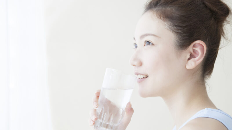 【保存版】塩分取りすぎた時は飲み物を飲むとデトックスできる？