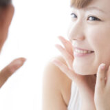 【保存版】寝る前に水を飲むとニキビ改善に効果があるの？