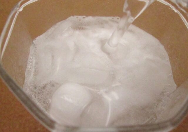 【保存版】ダイエットに効果的な重曹水の作り方は？