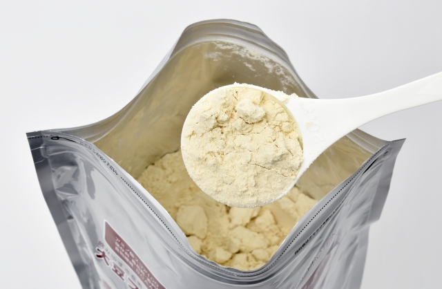 ダイエットにはお水に溶かしたプロテインが効果的?