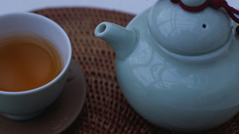 ダイエット時の水分補給にお茶は飲んでいいの？
