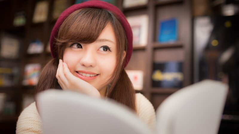 【保存版】顔のむくみは水太りが原因？ダイエットで解消できる？