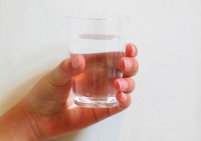 咳が止まらないのは水分不足が原因なの?