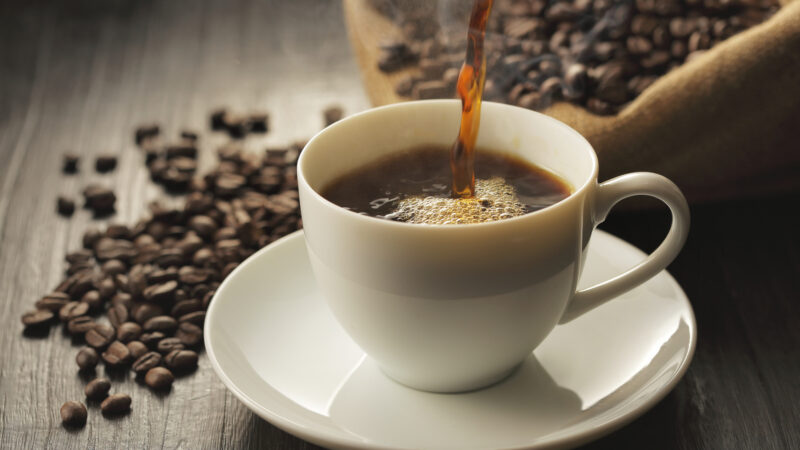 水分不足の時にコーヒーはお水の代わりになる？