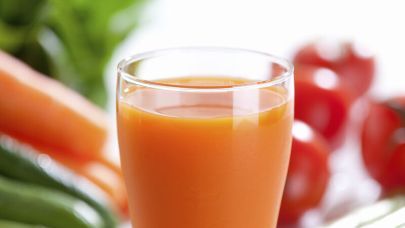 ジュースは水分不足解消に向いていない？