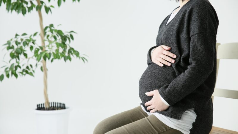 臨月を迎える妊婦が水分不足になるリスクとは？