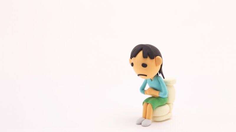 便秘のときの寒気は症状のサイン?